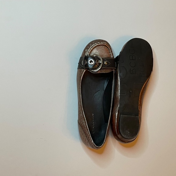 Women’s shoes - Picture 2 of 3